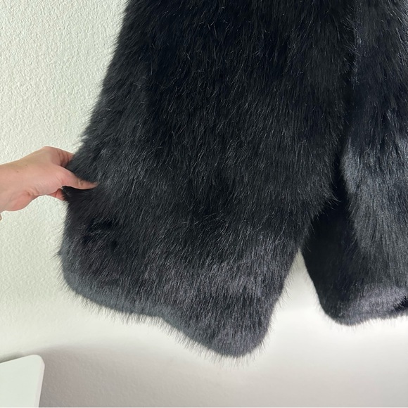 ALO YOGA Opulent Faux Fur Statement Jacket Black M/L - Picture 6 of 9